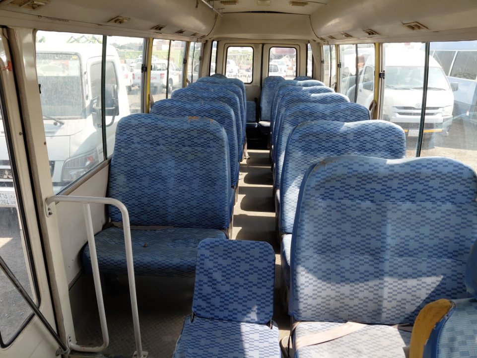 Mitsubishi Rosa  2015 image