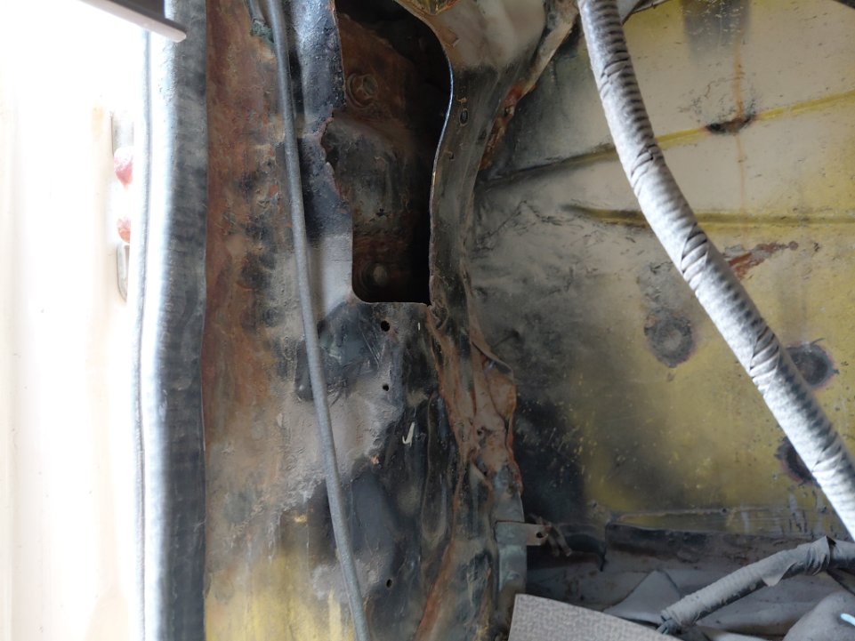 Mitsubishi Rosa  2015 image