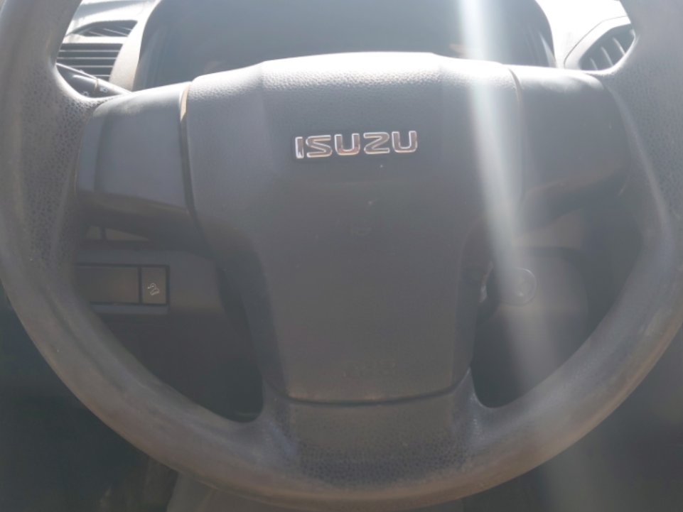 Isuzu D MAX 2x4 2021 image