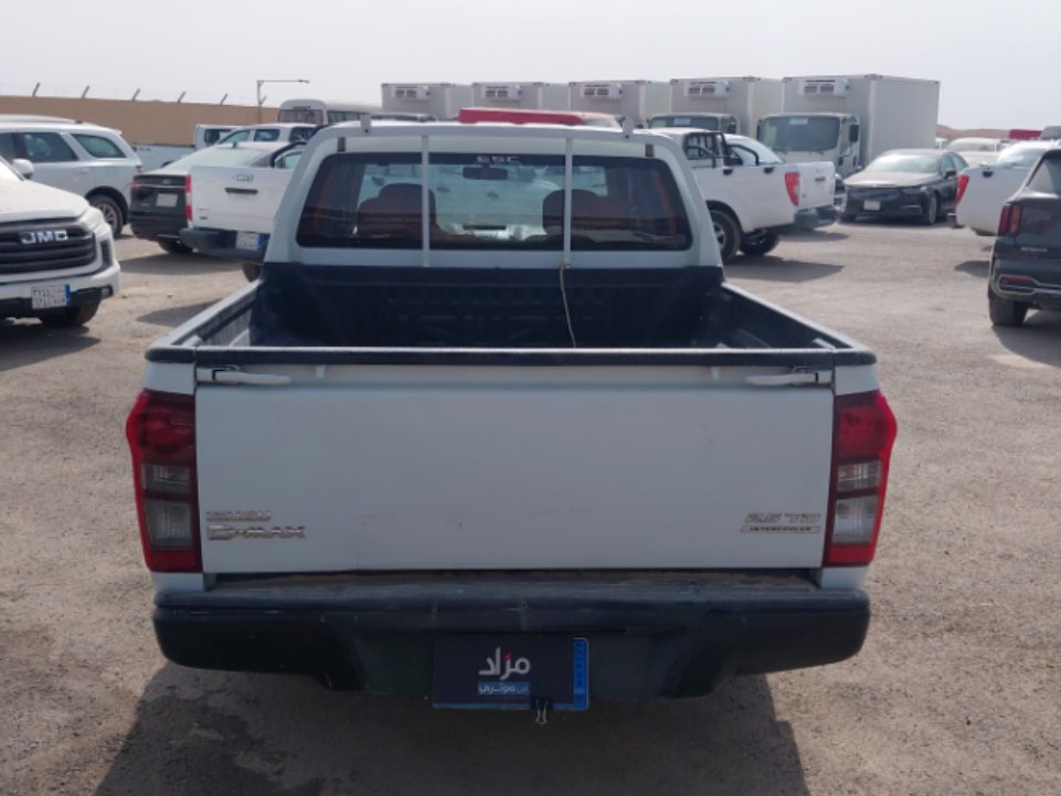 Isuzu D MAX 2x4 2021 image
