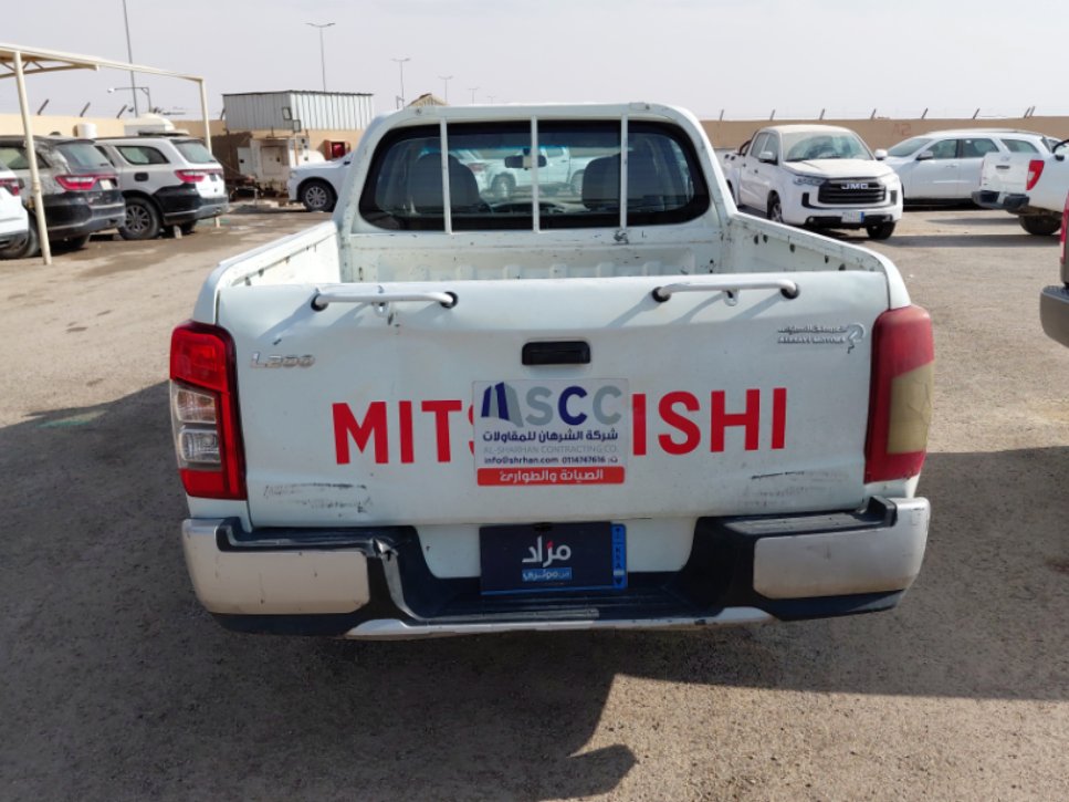 Mitsubishi L200 2x4 2022 image
