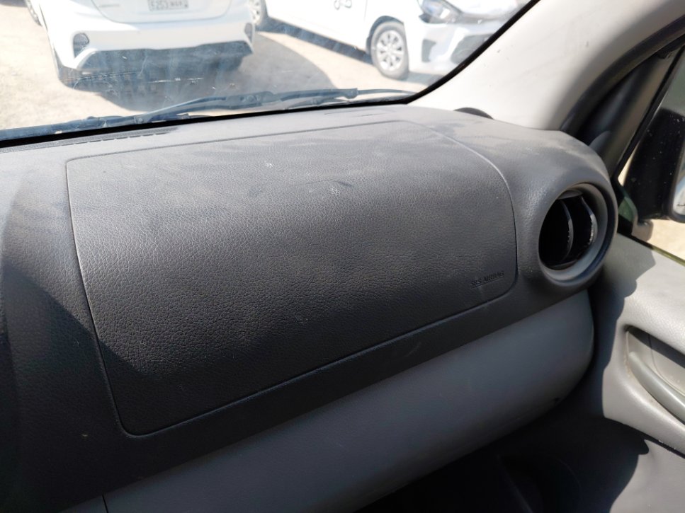 Nissan Urvan  2021 image