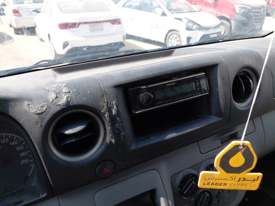 Nissan Urvan  2021 image