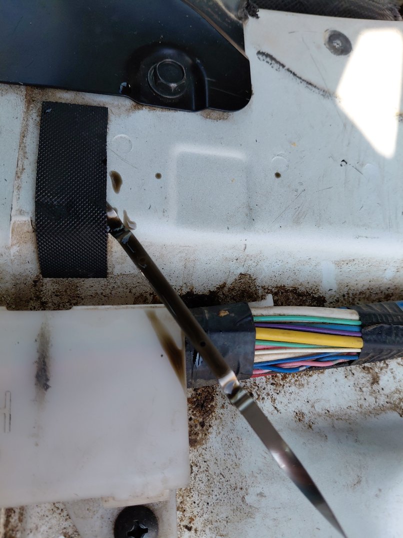 Nissan Urvan  2021 image