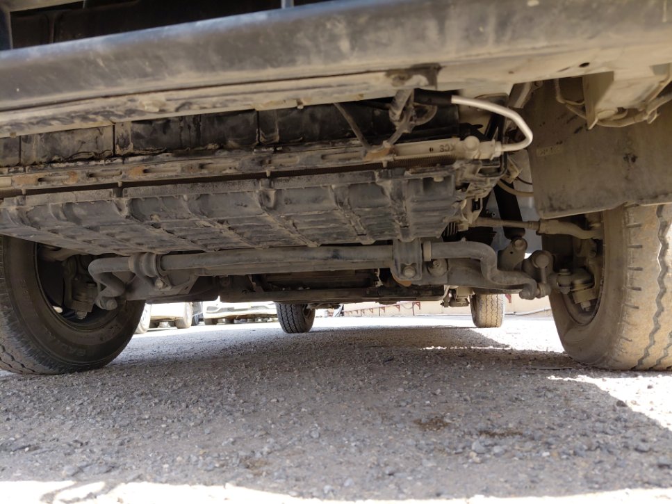 Nissan Urvan  2021 image