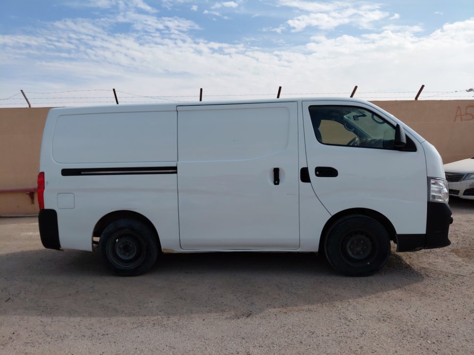 Nissan Urvan  2021 image