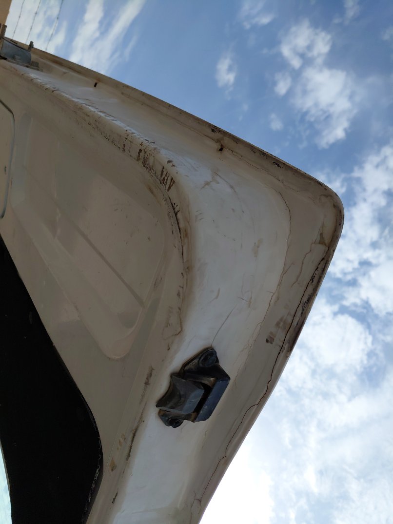 Nissan Urvan  2021 image