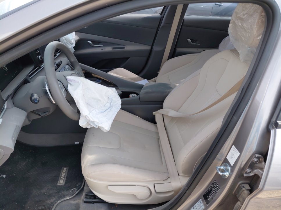 Hyundai Elantra  2025 image