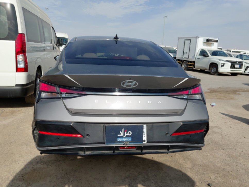 Hyundai Elantra  2025 image