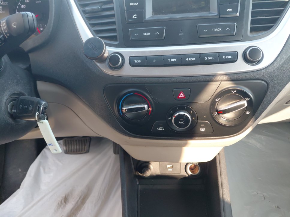 Hyundai Accent GL 2022 image