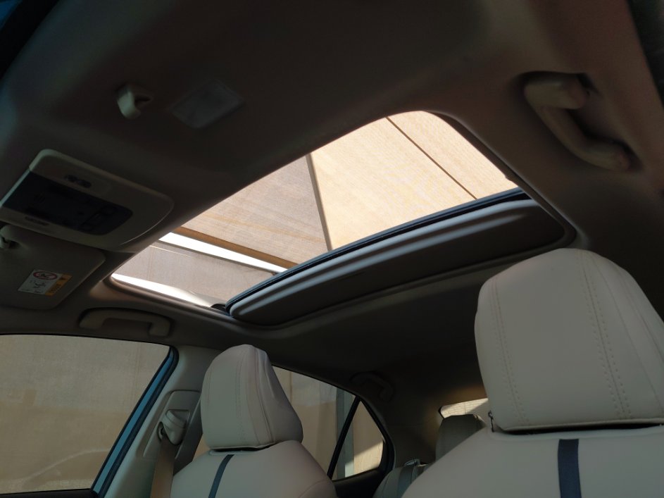 Toyota Camry GLE HEV  2023 image