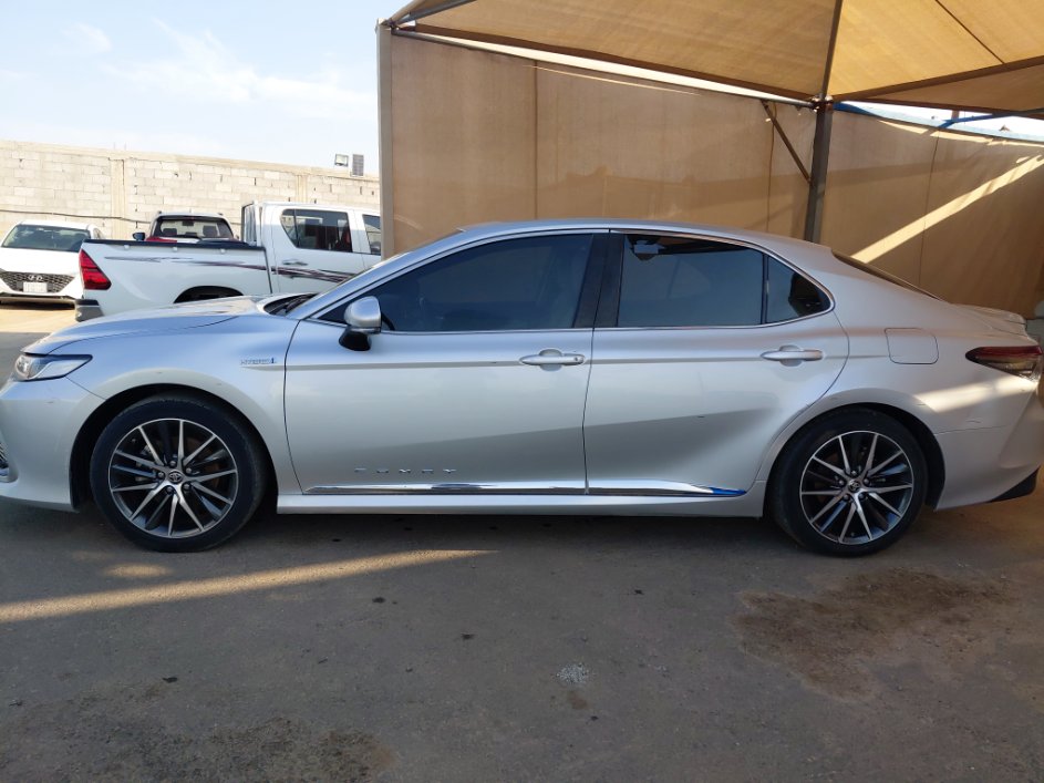 Toyota Camry GLE HEV  2023 image
