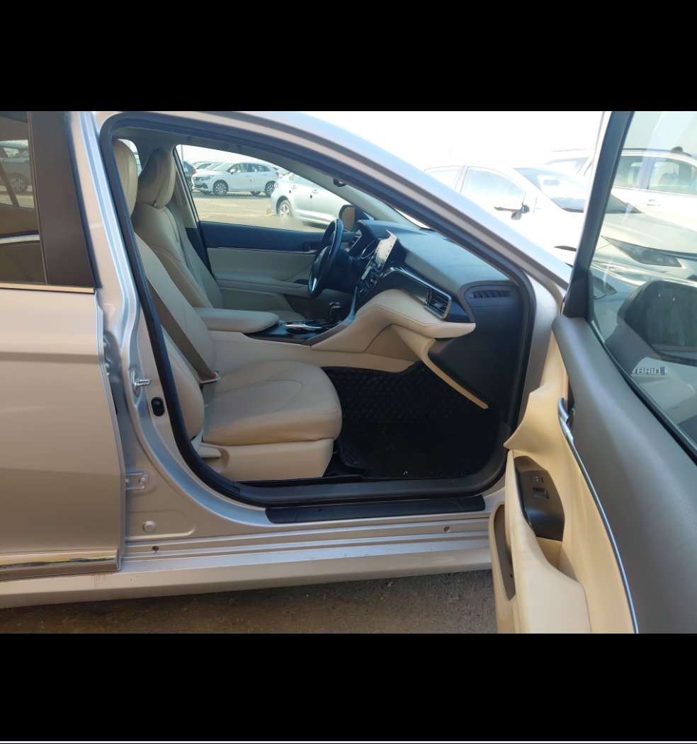 Toyota Camry GLE HEV  2023 image