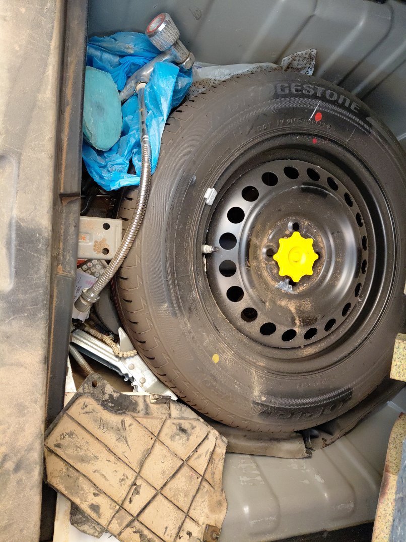 Toyota Yaris SD Y 2024 image