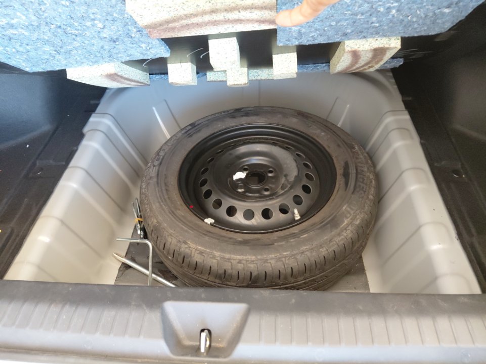 Toyota Yaris SD Y 2024 image