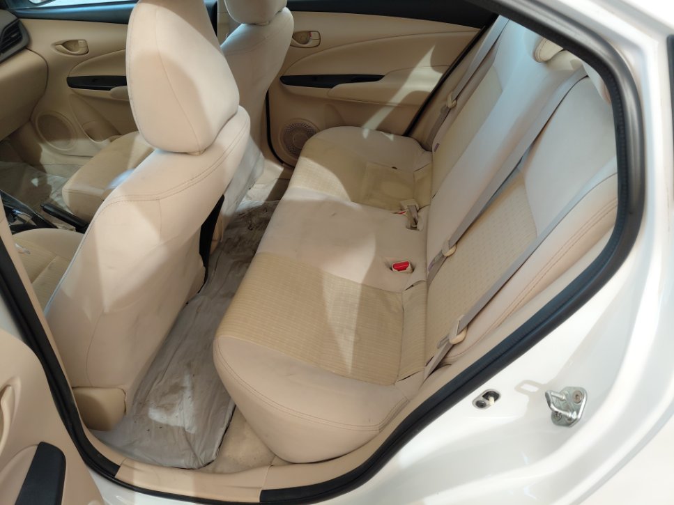 تويوتا يارس SD Y FLT 2021 image