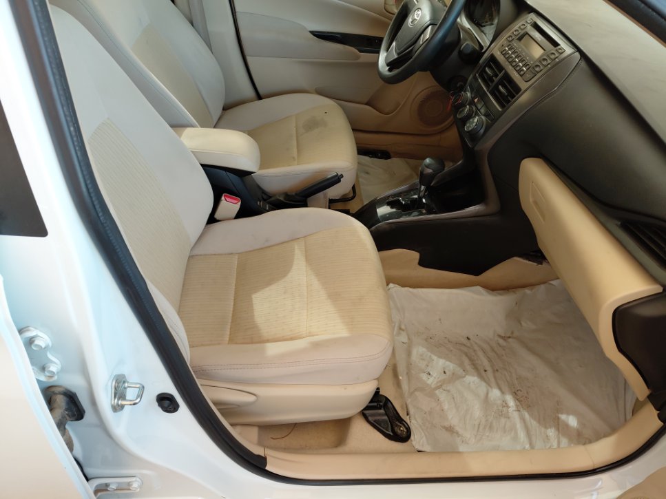 تويوتا يارس SD Y FLT 2021 image