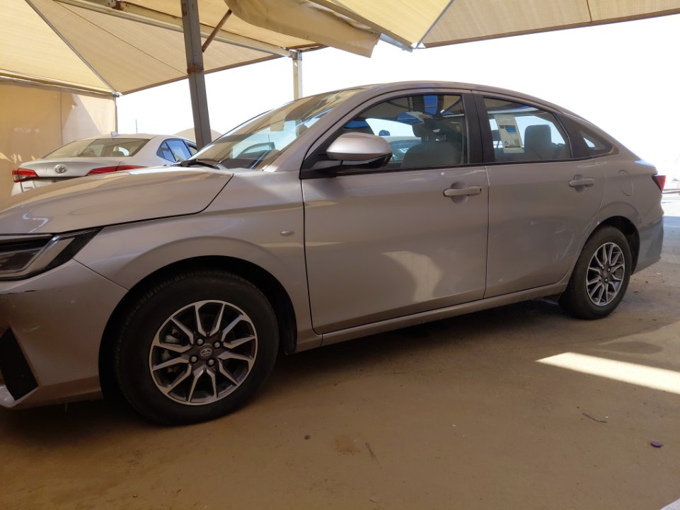 Toyota Yaris SD Y 2024 image