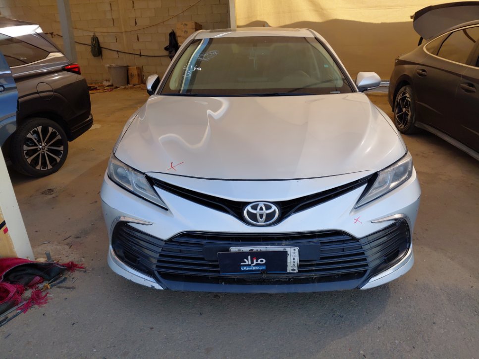 Toyota Camry GLE X 2024
