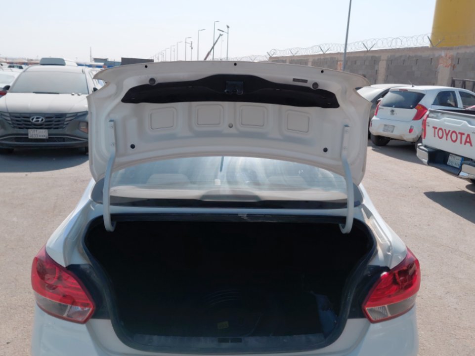 كيا بيجاس LX 2022 image