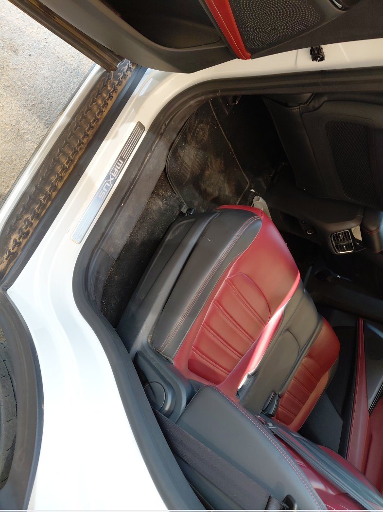 Maxus D60 LUX Sports  2023 image