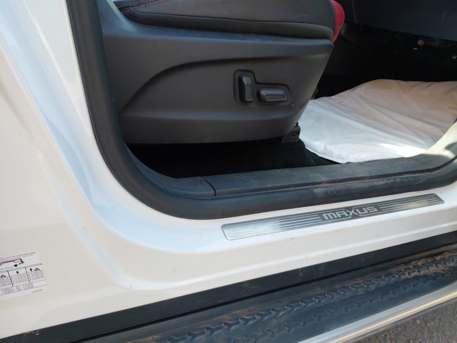 Maxus D60 LUX Sports  2023 image