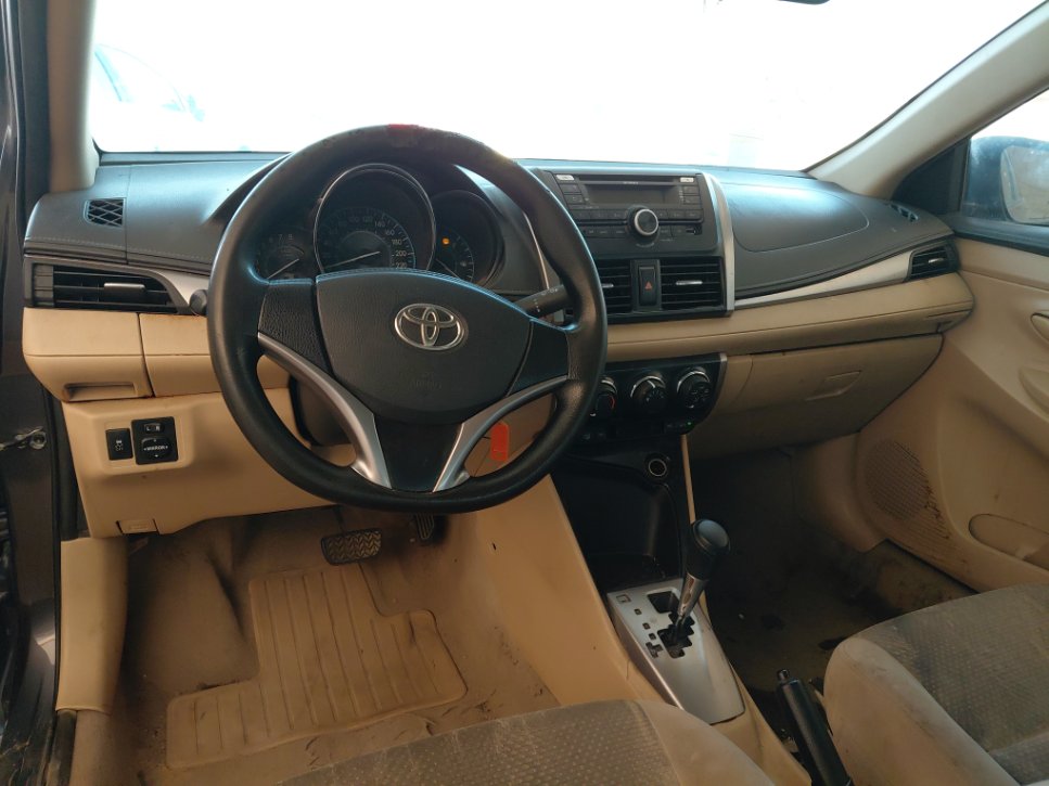 تويوتا يارس Y FLT  2017 image