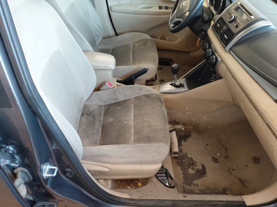 تويوتا يارس Y FLT  2017 image