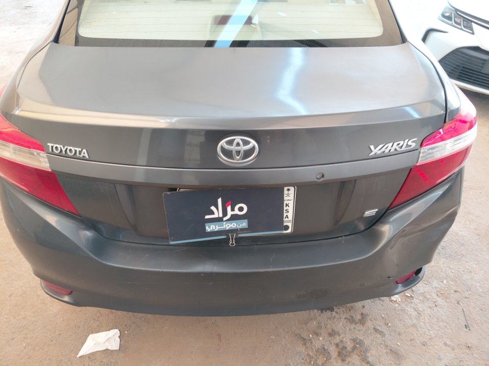 تويوتا يارس Y FLT  2017 image