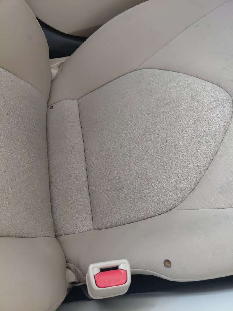 Toyota Camry LE HEV 2024 image