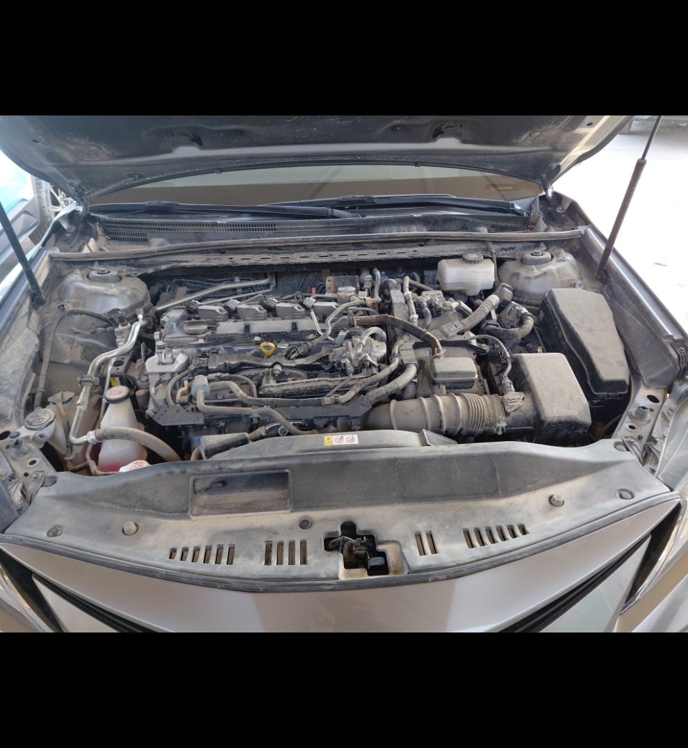 Toyota Camry LE HEV 2024 image