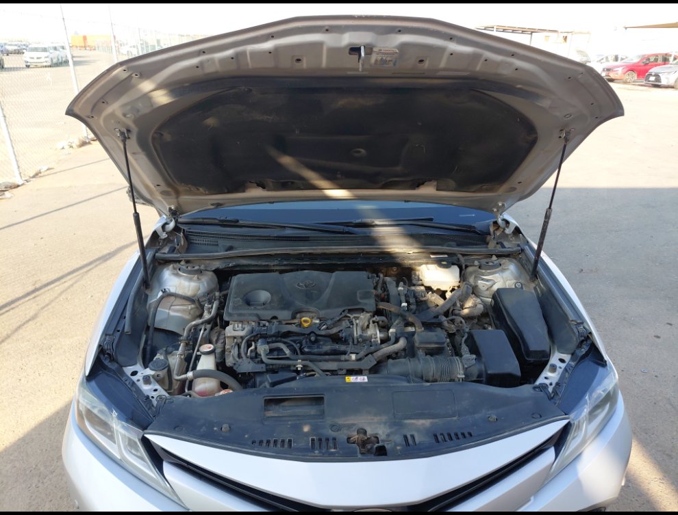 Toyota Camry GLE HEV  2019 image