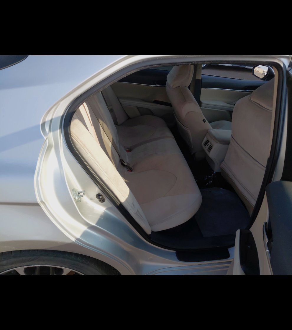 Toyota Camry GLE HEV  2019 image