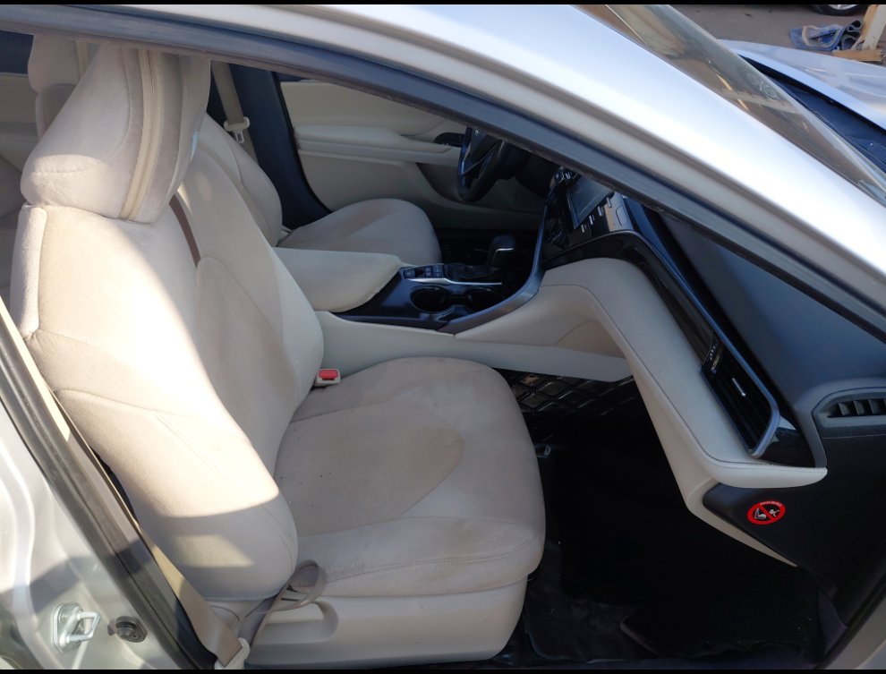 Toyota Camry GLE HEV  2019 image