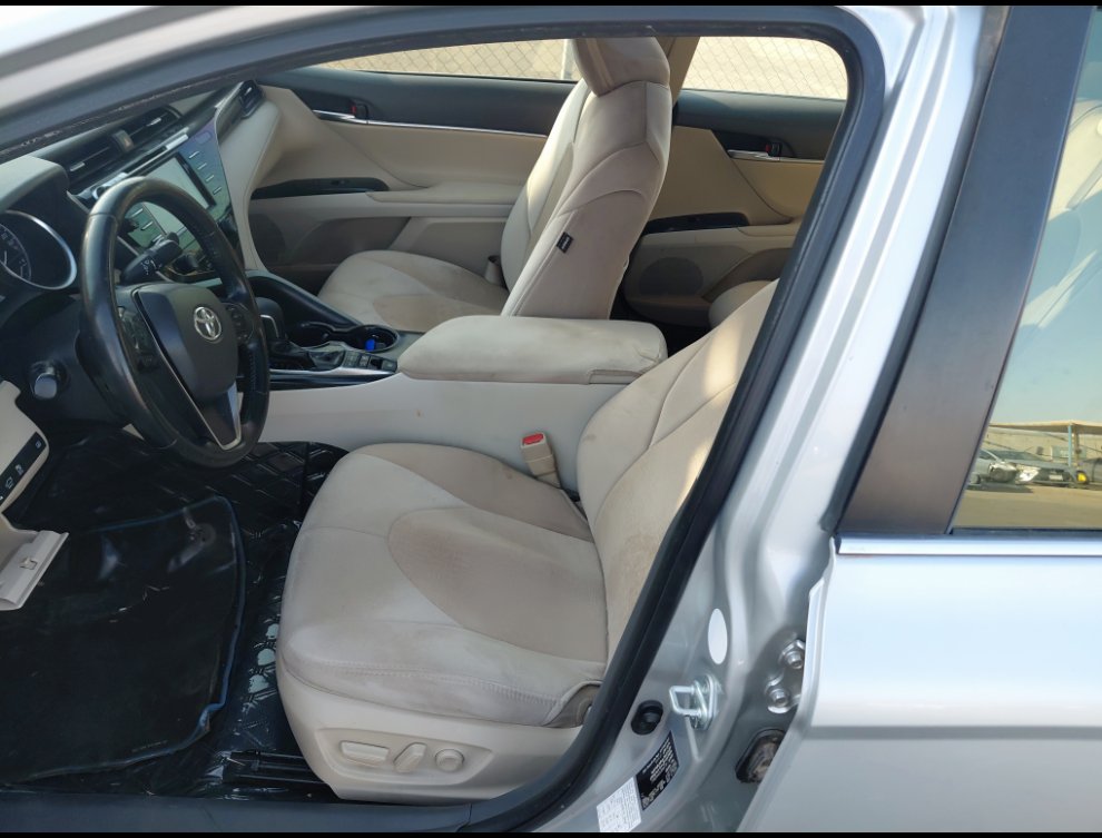 Toyota Camry GLE HEV  2019 image