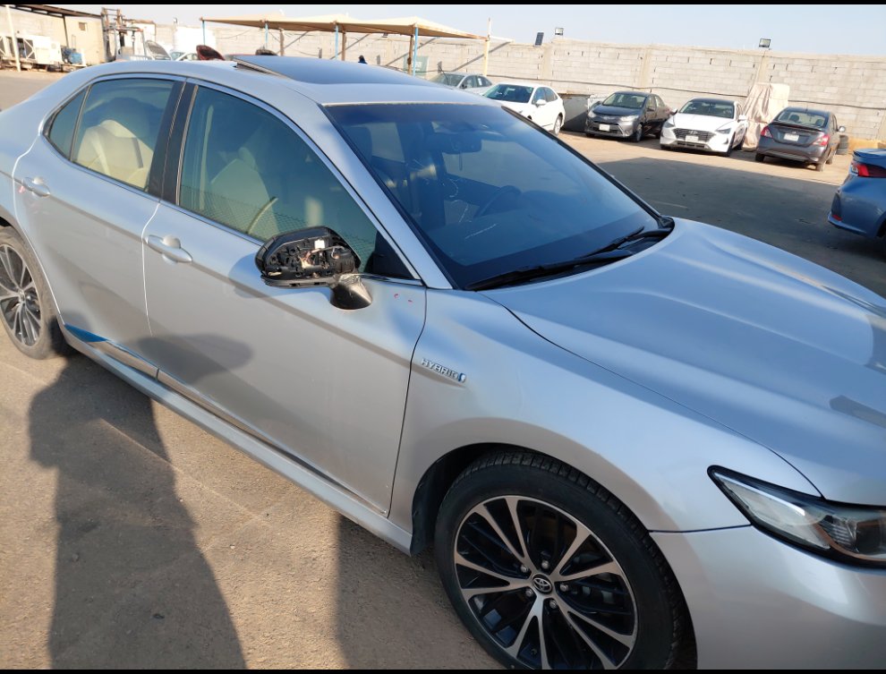 Toyota Camry GLE HEV  2019 image