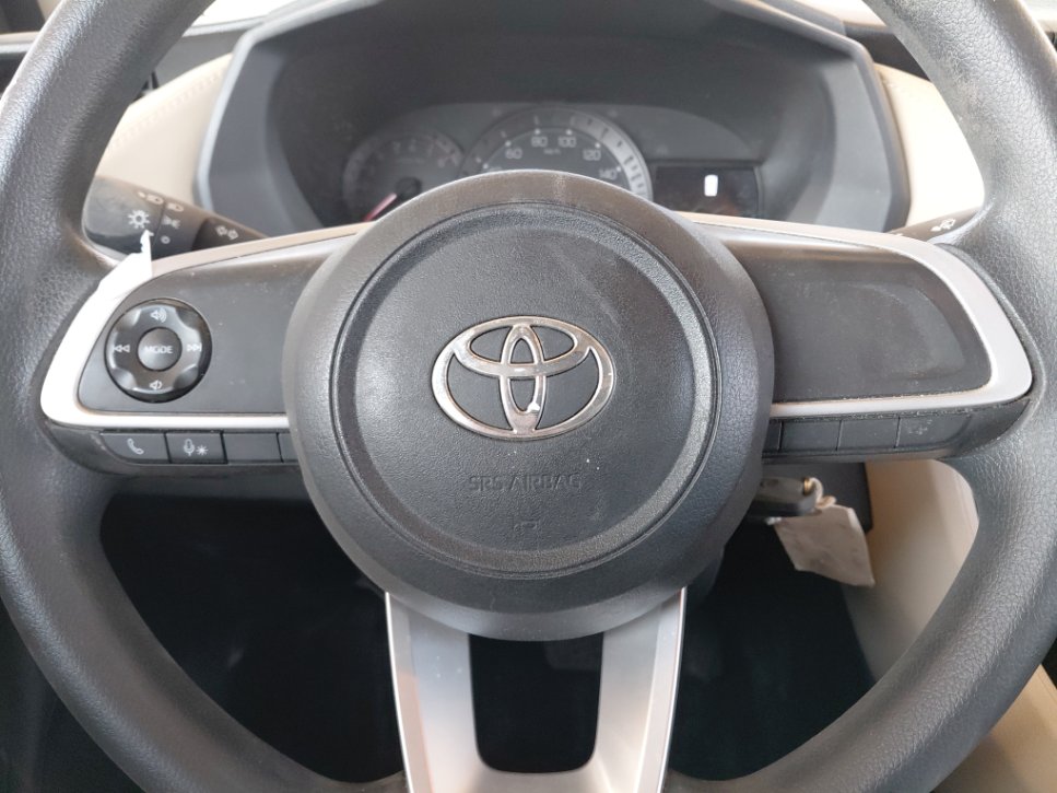 Toyota Yaris Y 2023 image