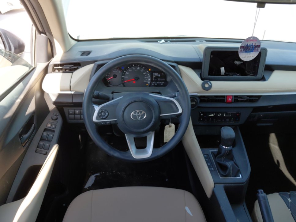 Toyota Yaris Y 2023 image