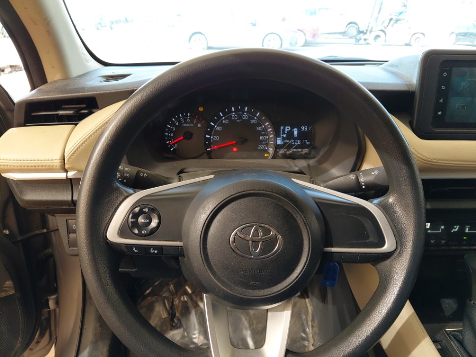 تويوتا يارس SD Y 2023 image