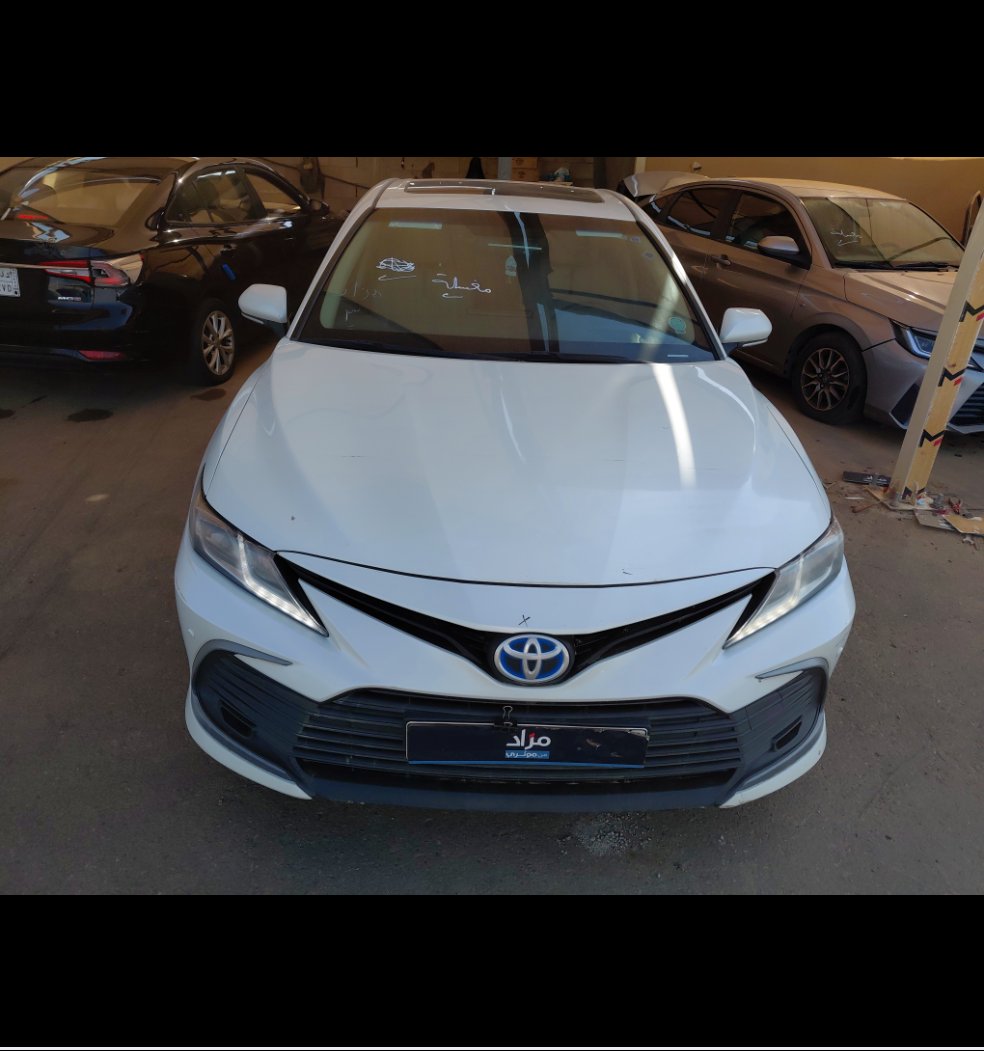 تويوتا كامري GLE HEV  2023