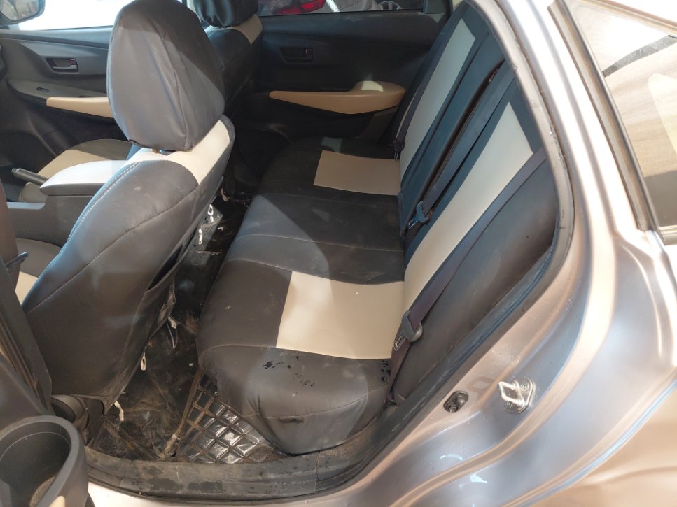 تويوتا يارس SD Y 2023 image