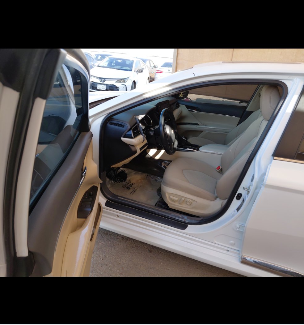 Toyota Camry GLE HEV  2023 image