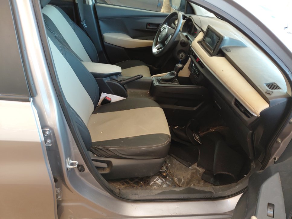 تويوتا يارس SD Y 2023 image