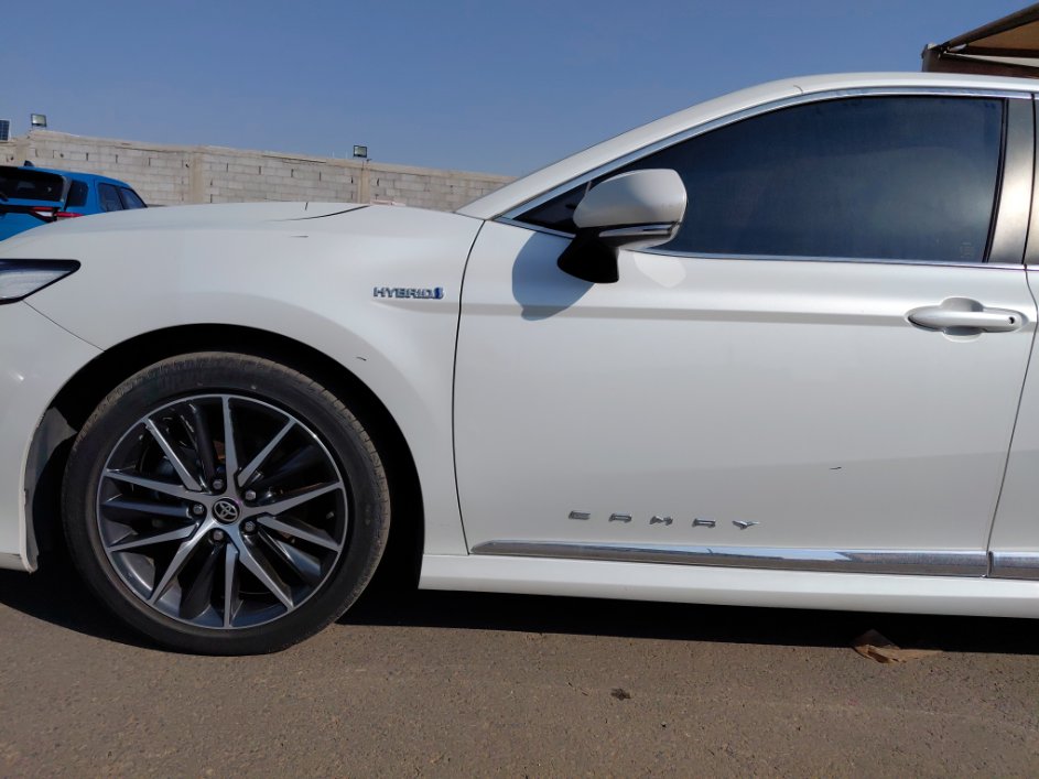 Toyota Camry GLE HEV  2023 image