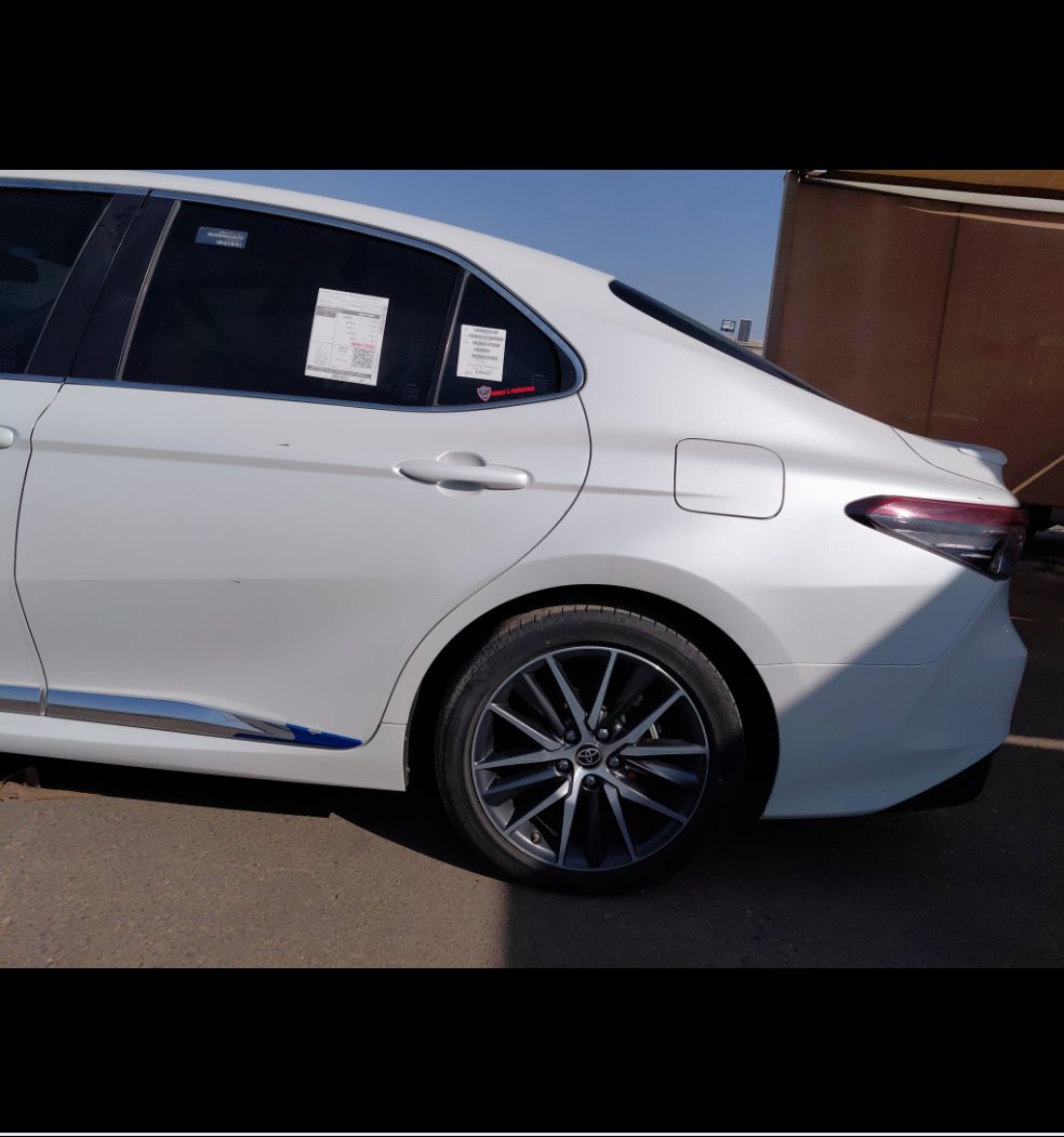 Toyota Camry GLE HEV  2023 image