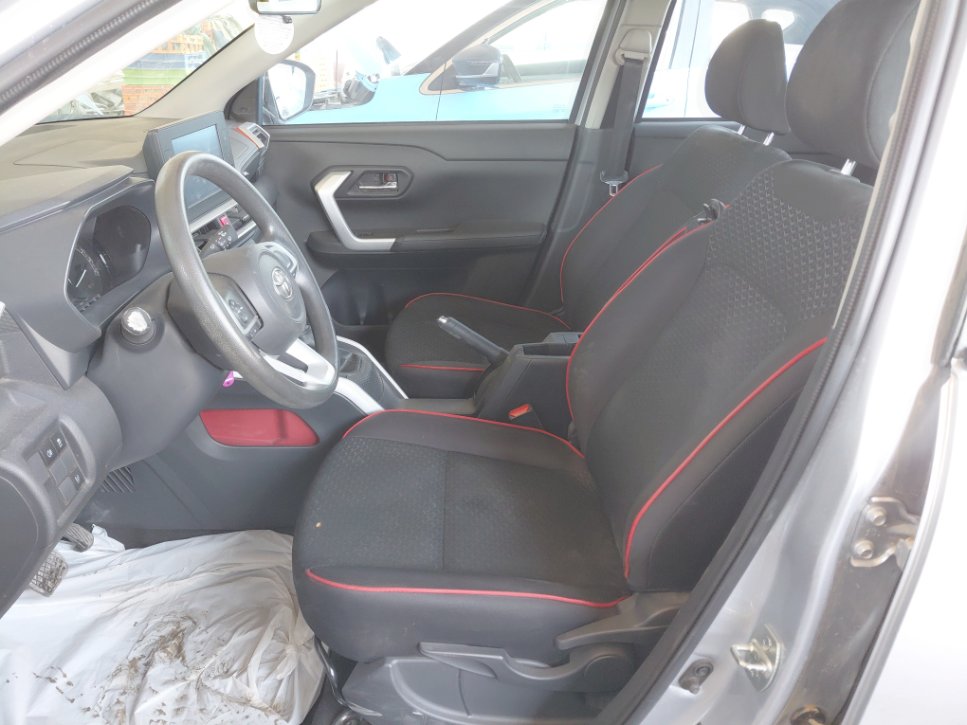 Toyota RAIZE XLE 2024 image