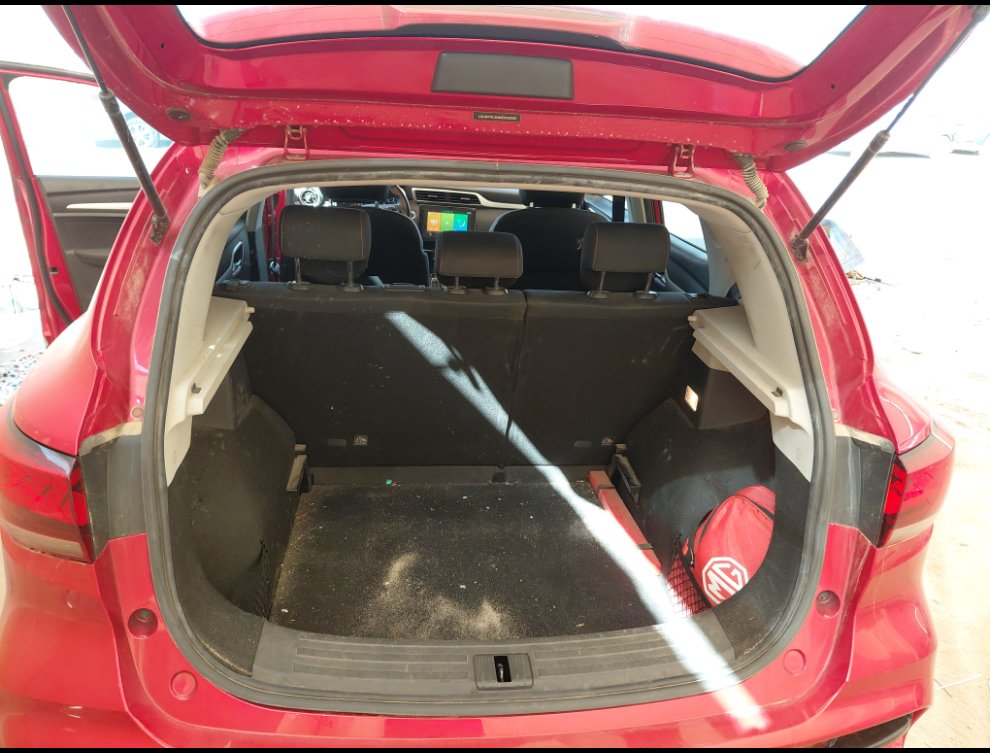 MG ZS STD Sports 2022 image