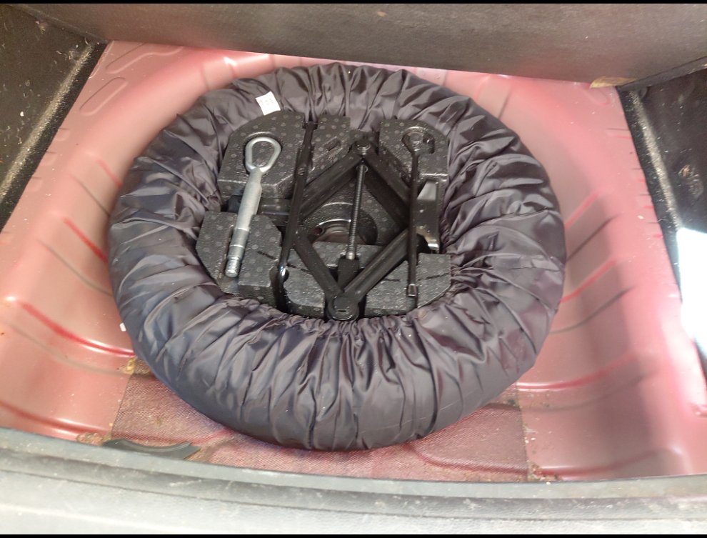 MG ZS STD Sports 2022 image