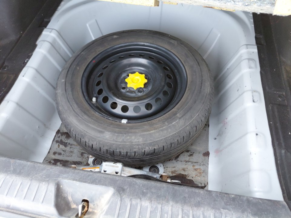 Toyota Yaris SD Y 2023 image