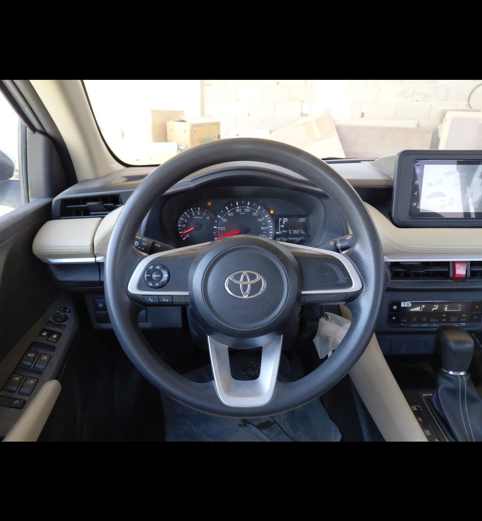 Toyota Yaris SD Y 2023 image